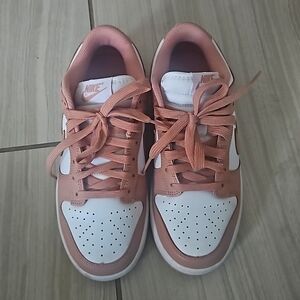 Nike Women's Dunk Low